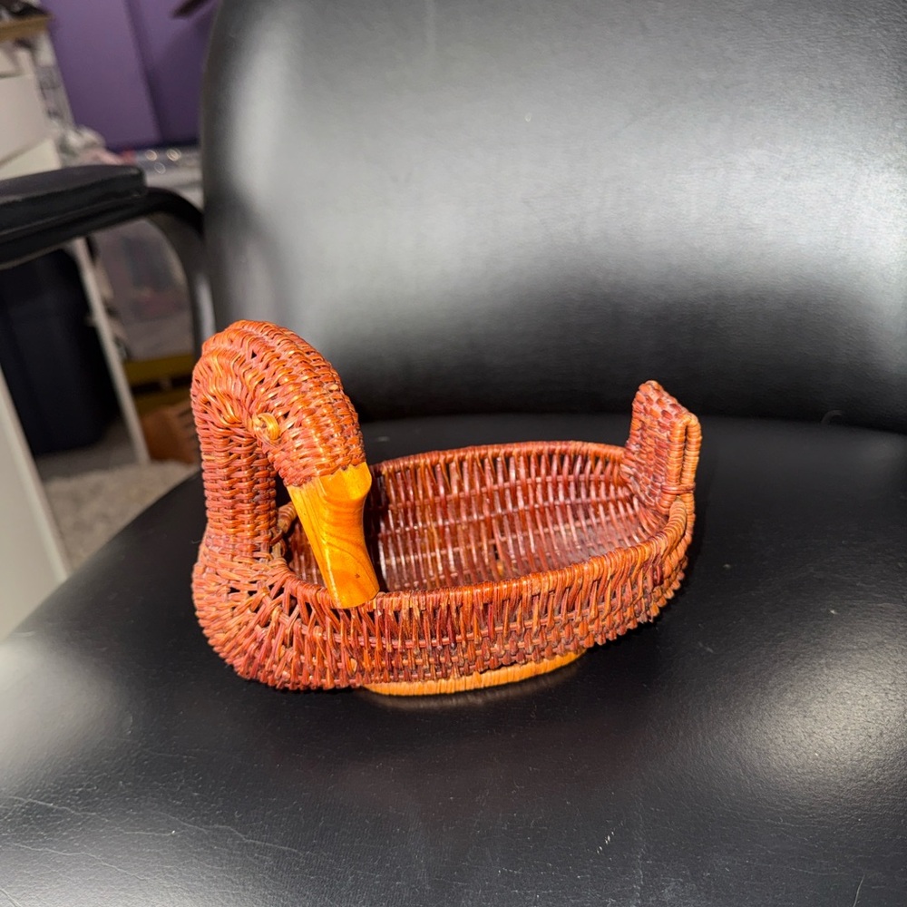 Vintage Small Woven Duck Basket